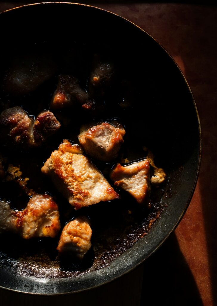 제주도는 흑돼지 전복 갈치조림 맛집 추천 | 돈사돈, 칠돈가, 고집돌우럭 대표 이미지